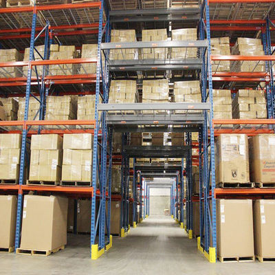 Heavy Duty Selective Pallet Racking System Dengan Daya Tahan 500-5000kg Kapasitas Galv
